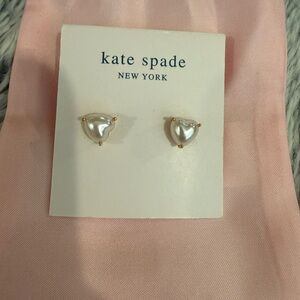 NWT Kate Spade White Pearl Heart Stud Earrings with Gold Accents